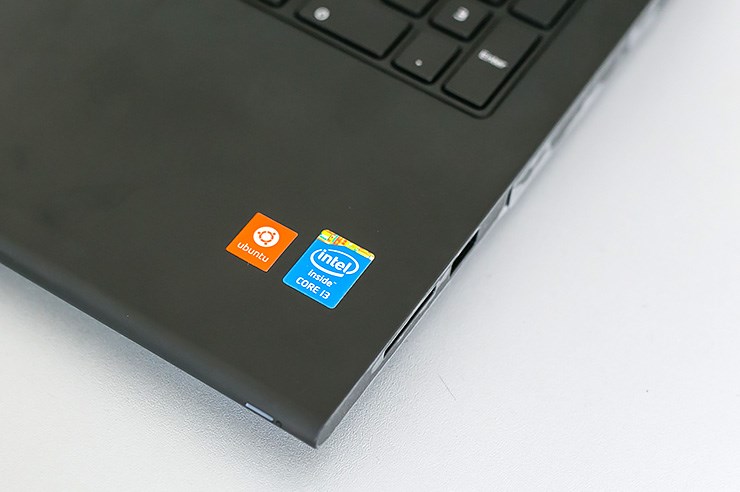 Dell Inspiron 15 3000 (4).jpg